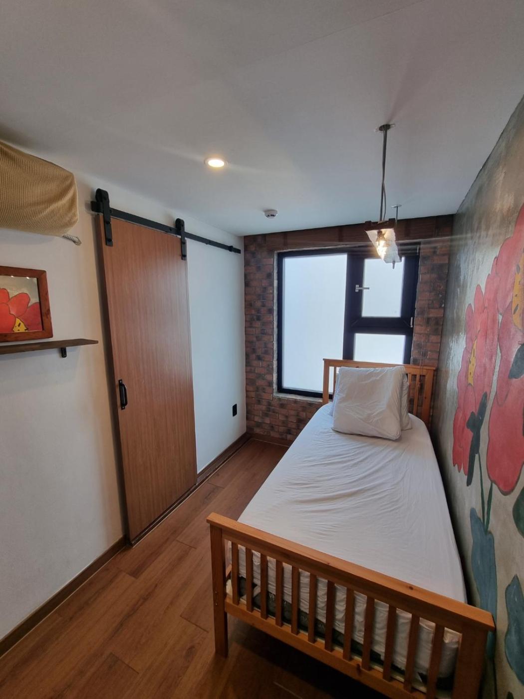 Hwon Guesthouse Seoul Eksteriør bilde