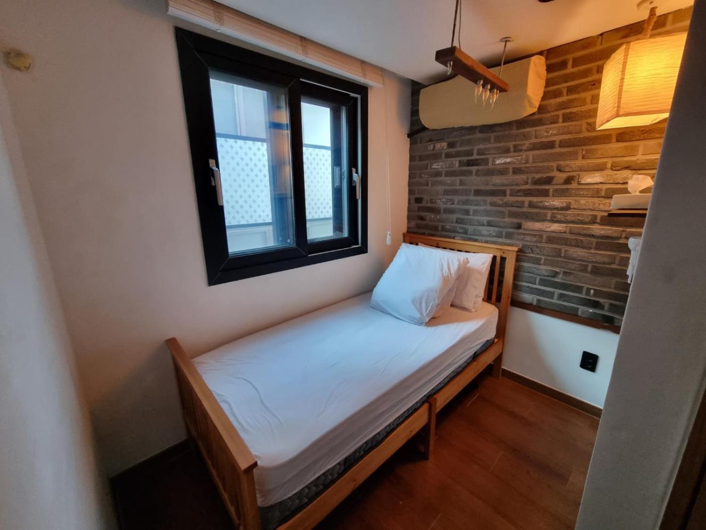 Hwon Guesthouse Seoul Eksteriør bilde